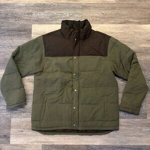 Patagonia Colorblock Pattern Puffer Coat - small tear in sleave - Size XL